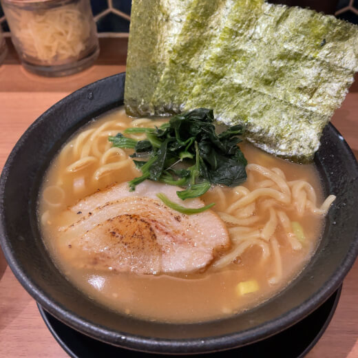 石川家　味噌豚骨ラーメン